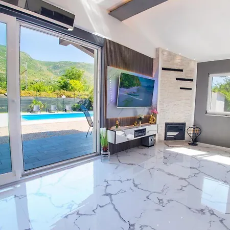 Rm Villa Ivisovo Greblje