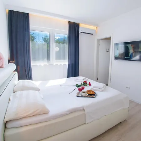 Rm Villa Ivisovo Greblje